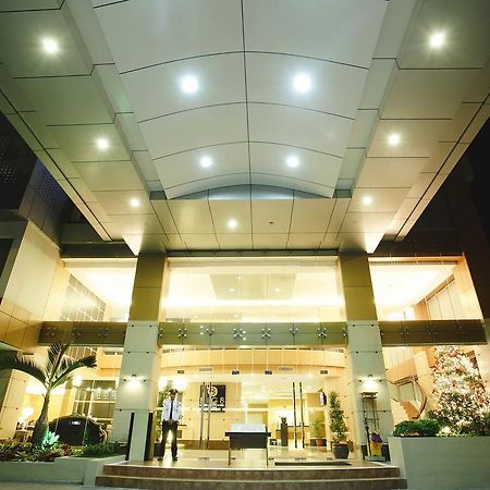 Big 8 Corporate Hotel Tagum Dış mekan fotoğraf