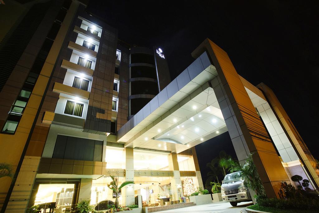 Big 8 Corporate Hotel Tagum Dış mekan fotoğraf