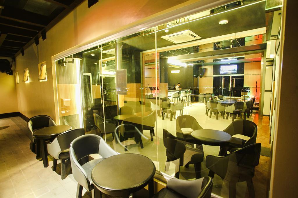 Big 8 Corporate Hotel Tagum Dış mekan fotoğraf