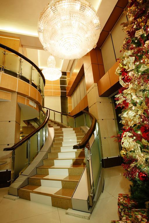 Big 8 Corporate Hotel Tagum Dış mekan fotoğraf