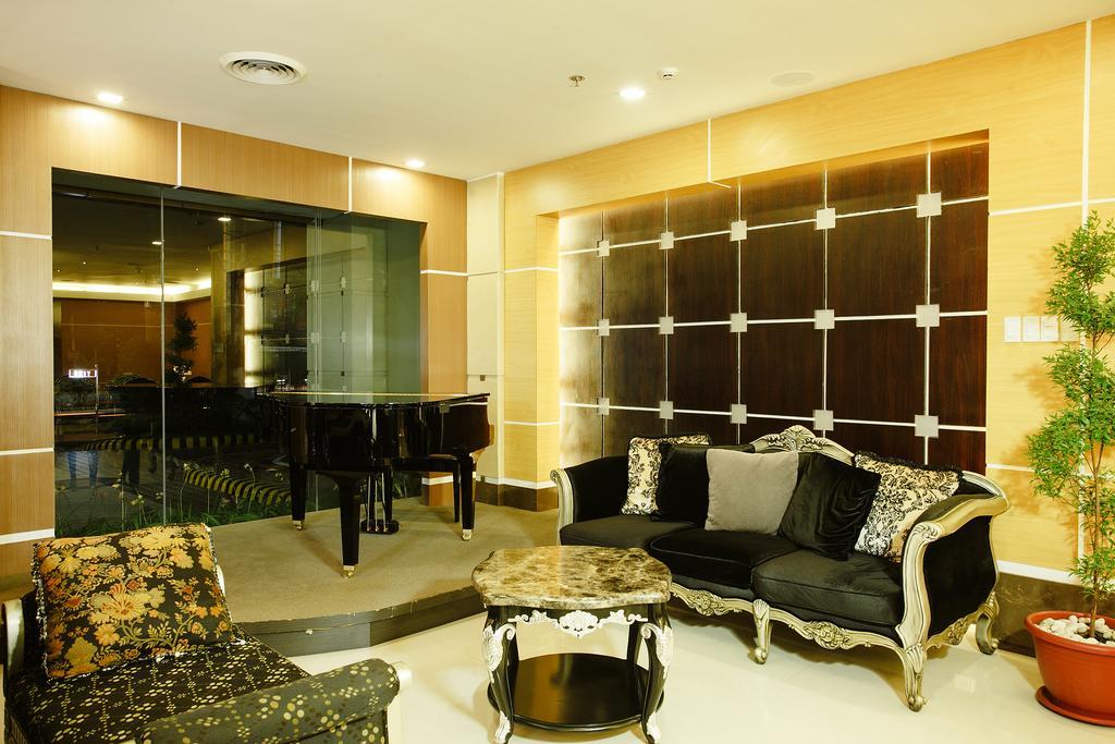 Big 8 Corporate Hotel Tagum Dış mekan fotoğraf