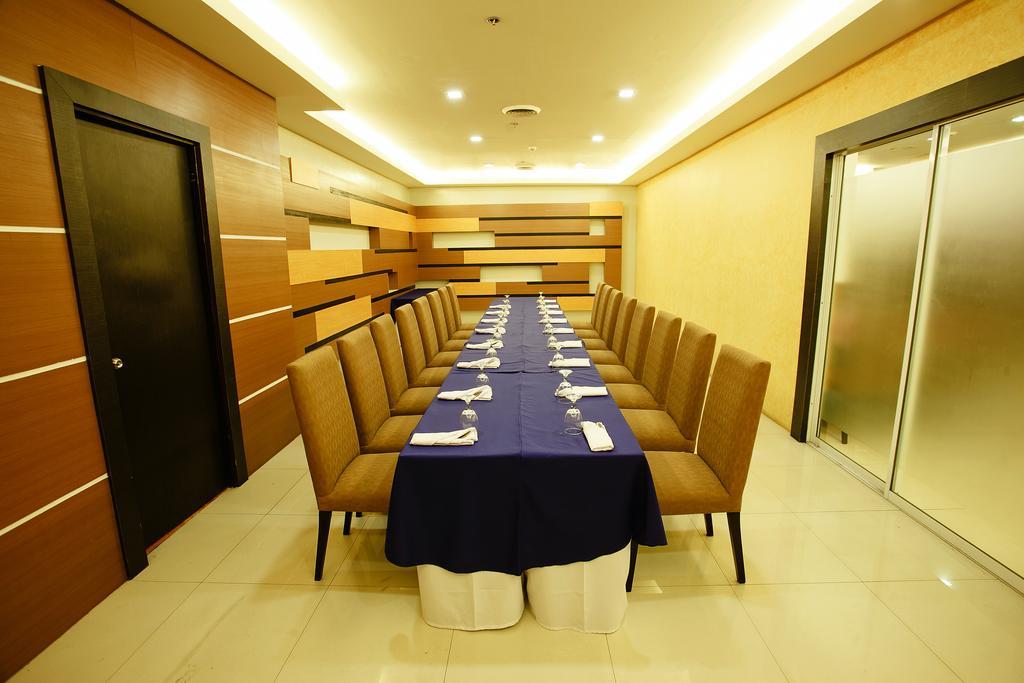 Big 8 Corporate Hotel Tagum Dış mekan fotoğraf