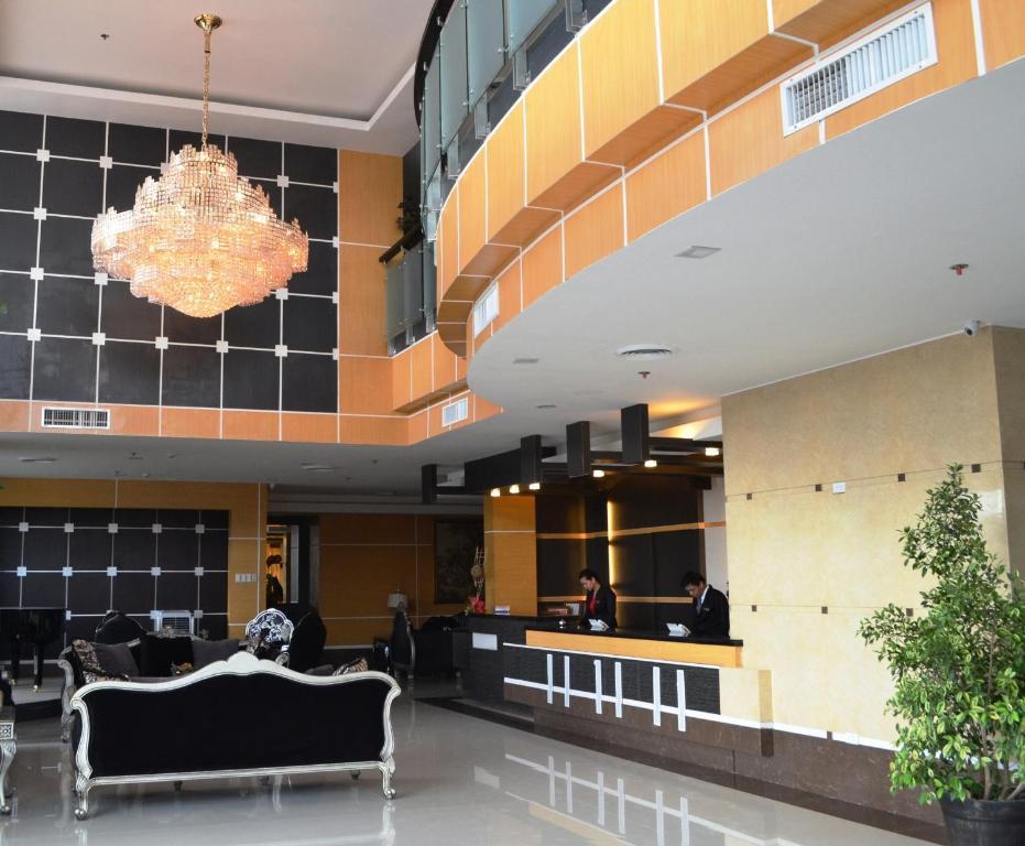 Big 8 Corporate Hotel Tagum Dış mekan fotoğraf