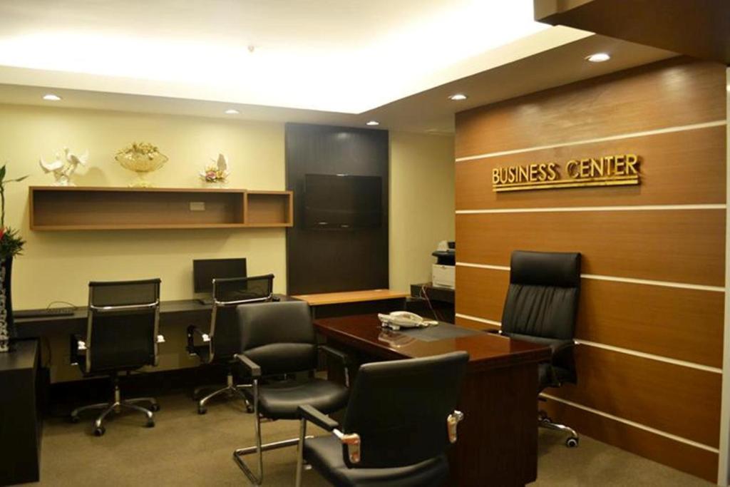 Big 8 Corporate Hotel Tagum Dış mekan fotoğraf