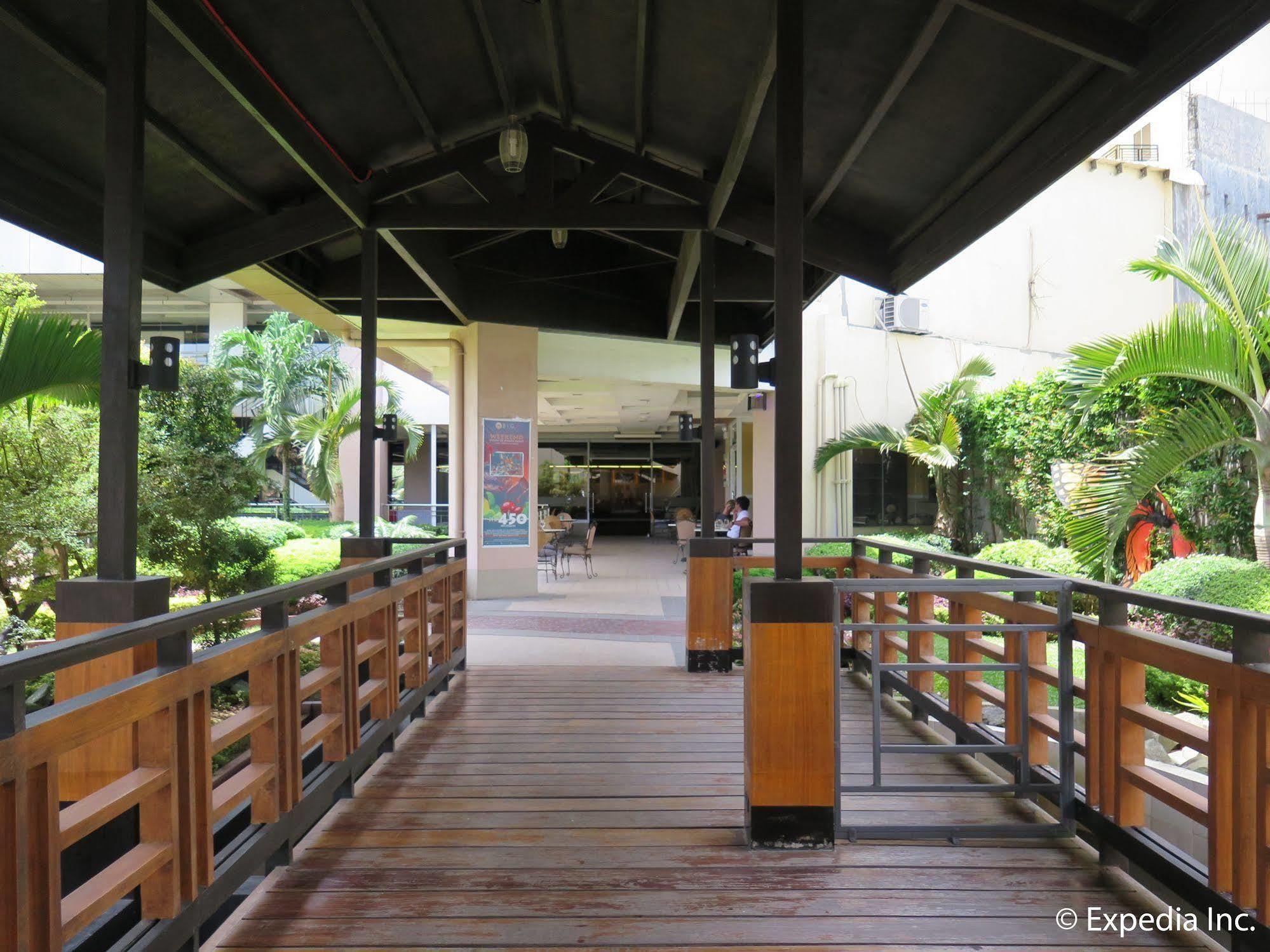 Big 8 Corporate Hotel Tagum Dış mekan fotoğraf
